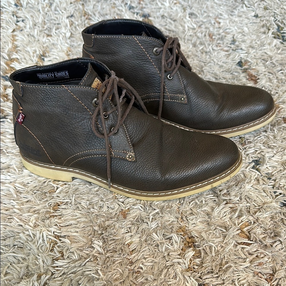 Brown dress shoe- men’s Levi chukka boots size 11